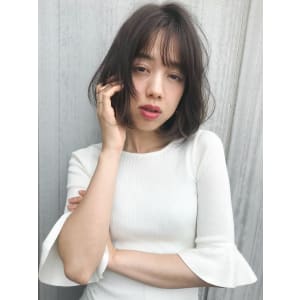 大人の揺れパーマ　大人グレージュカラー