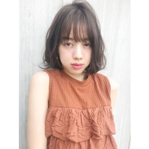 大人フェミニンなニュアンスパーマ