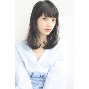 暗髪セミディ　ワンカールデジタルパーマ