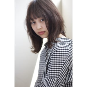 大人可愛いボブ　束感　ハイライト　グレージュ