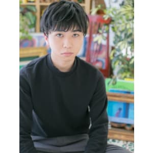 マットな質感◎黒髪マッシュショート