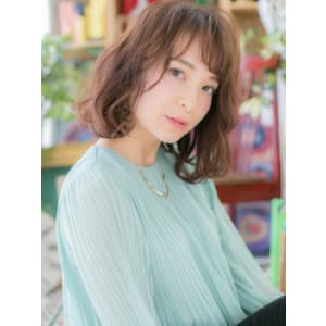  斜めバング♪くせ毛風ラブふわミディ