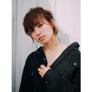 ミディアムシニヨン