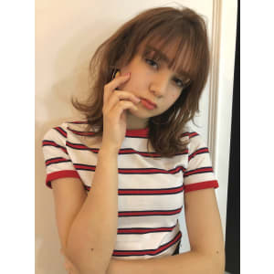 フォギーグレージュ　外ハネストレート