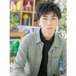 ラフな質感で遊ぶ！無造作ショート