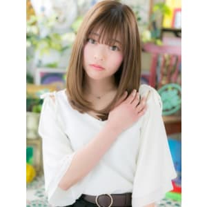  大人かわいい透け感インナーカラー小顔ワンカールストレート