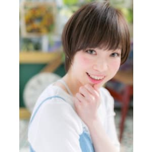 30代40代大人女性へオススメ小顔ナチュラルマッシュショート