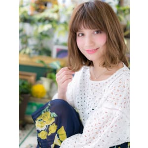 30代40代大人女子のくせ毛風カジュアル小顔エアリーボブ