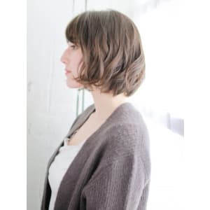 外ハネニュアンスカールボブ