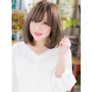 目力UPの斜めバング◎ナチュラルストレート