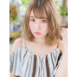 外国人風ハイライトくせ毛風エアリー小顔大人ボブ