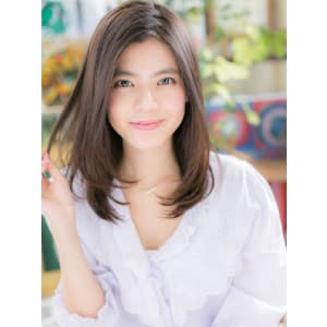 黒髪も◎大人かわいい美髪ストレート