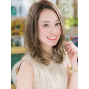 大人ウェーブ外国人風こなれミディアム