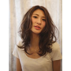 クセ毛風巻き髪