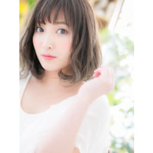 斜めバング×とろみカール愛されふわミディ