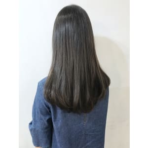 艶やかにまとまる潤い艶感ストレート【k107】