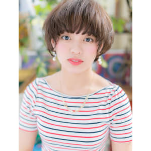 大人かわいい抜け感ショート