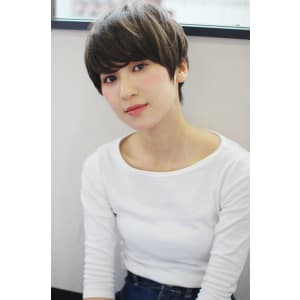 乾かすだけで決まる大人ショート　M８３