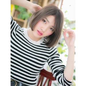 大人クラシカル…小顔前下がりボブ
