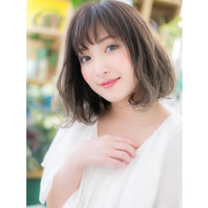 斜めバング×とろみカール愛されふわミディ