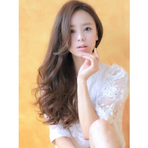 好感度UP大人ウェーブグレージュひし形シルエット