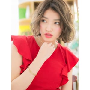 大人ボブ…くせ毛風抜け感スタイル