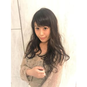 ツヤ感たっぷりロングスタイル☆