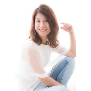 外ハネヘア