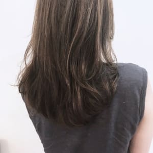 流し前髪ハイライトグレージュセミロング