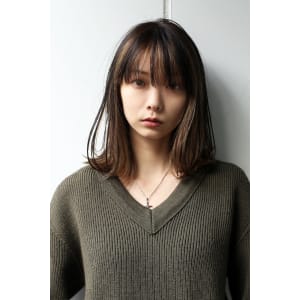 ハーフハイライト × ミデイアムボブ