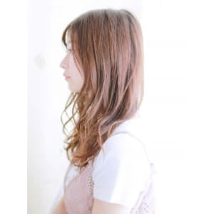 大人可愛いゆるふわミックスカール