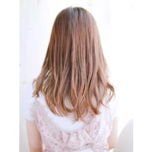 大人可愛いゆるふわミックスカール