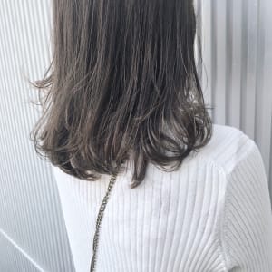 リップラインバンググレージュセミディ