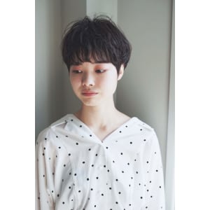 丸みヘアカットで似合わせるマッシュショート