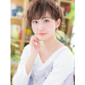 360度美人顔！くせ毛風小顔フェミショート