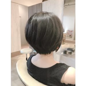 前下がりショートボブ
