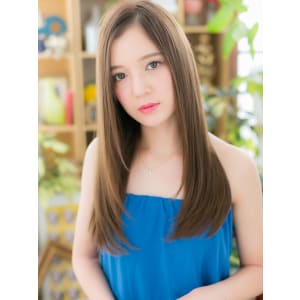外国人風カラーのしっとり美髪ストレート
