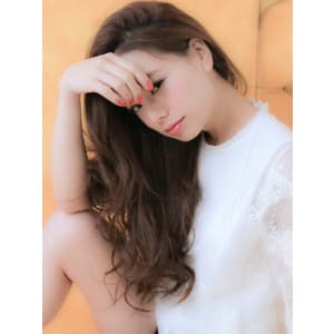 柔らかな艶やかカラーで上品なスタイルへ★