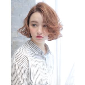 秋冬向きのトレンドボブパーマ風