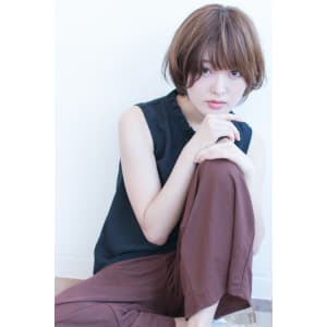 グレージュカラーマッシュショート　AKI-357