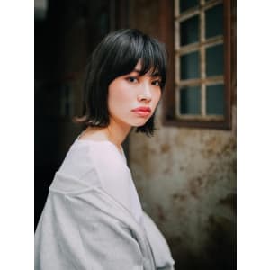 大人っぽ切りっぱなしボブ