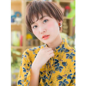 小顔が叶う！アシンメトリー束感マッシュ