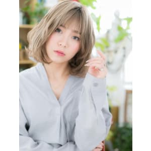 ハイトーンで垢抜け★外国人風ミディ