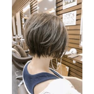 大人かわいい前下がりボブショート【neaf 犬塚優介】