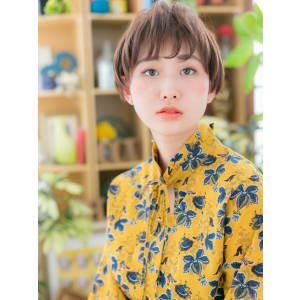 小顔が叶う！アシンメトリー束感マッシュ