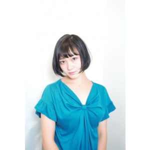 ナチュラルショートボブ