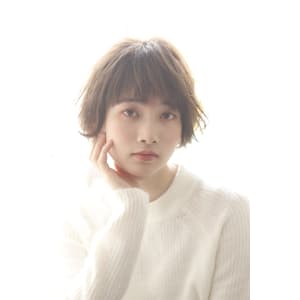 〔自由が丘ＡＵＱＷＡ〕大人かわいいショート×パーマ