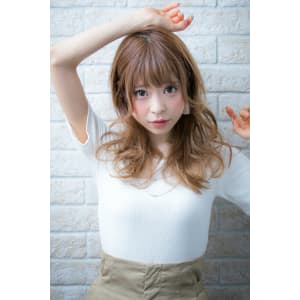厚めバングor斜めバングでボルドーのクラシカルワンレンマッシ