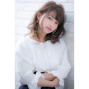 厚めバングor斜めバングでボルドーのクラシカルワンレンマッシ