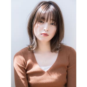 シースルーバング×ひし形レイヤーボブ